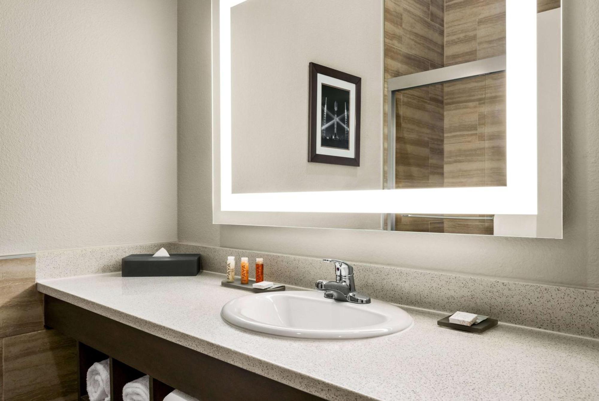 La Quinta By Wyndham Brownsville North Eksteriør billede